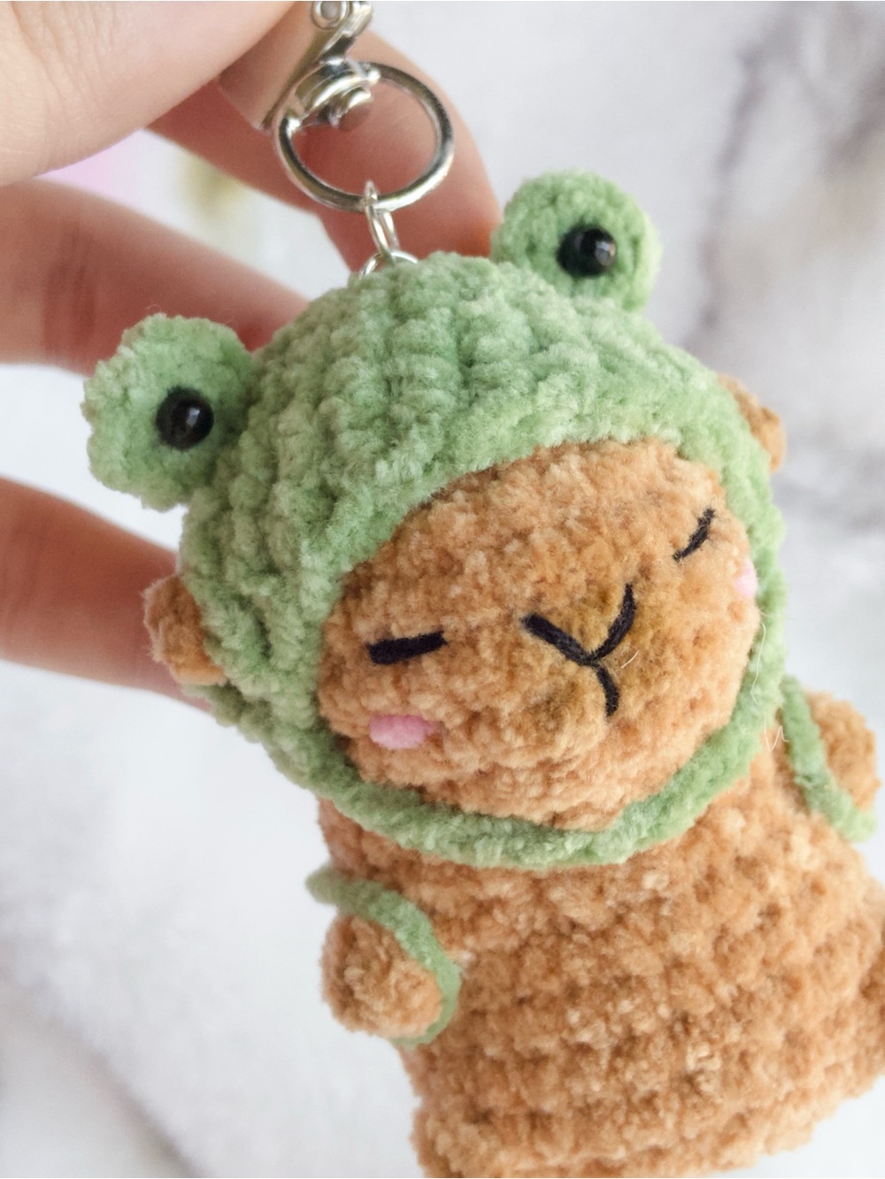 Crochet Frog Capybara Keychain - Picture 3 of 6